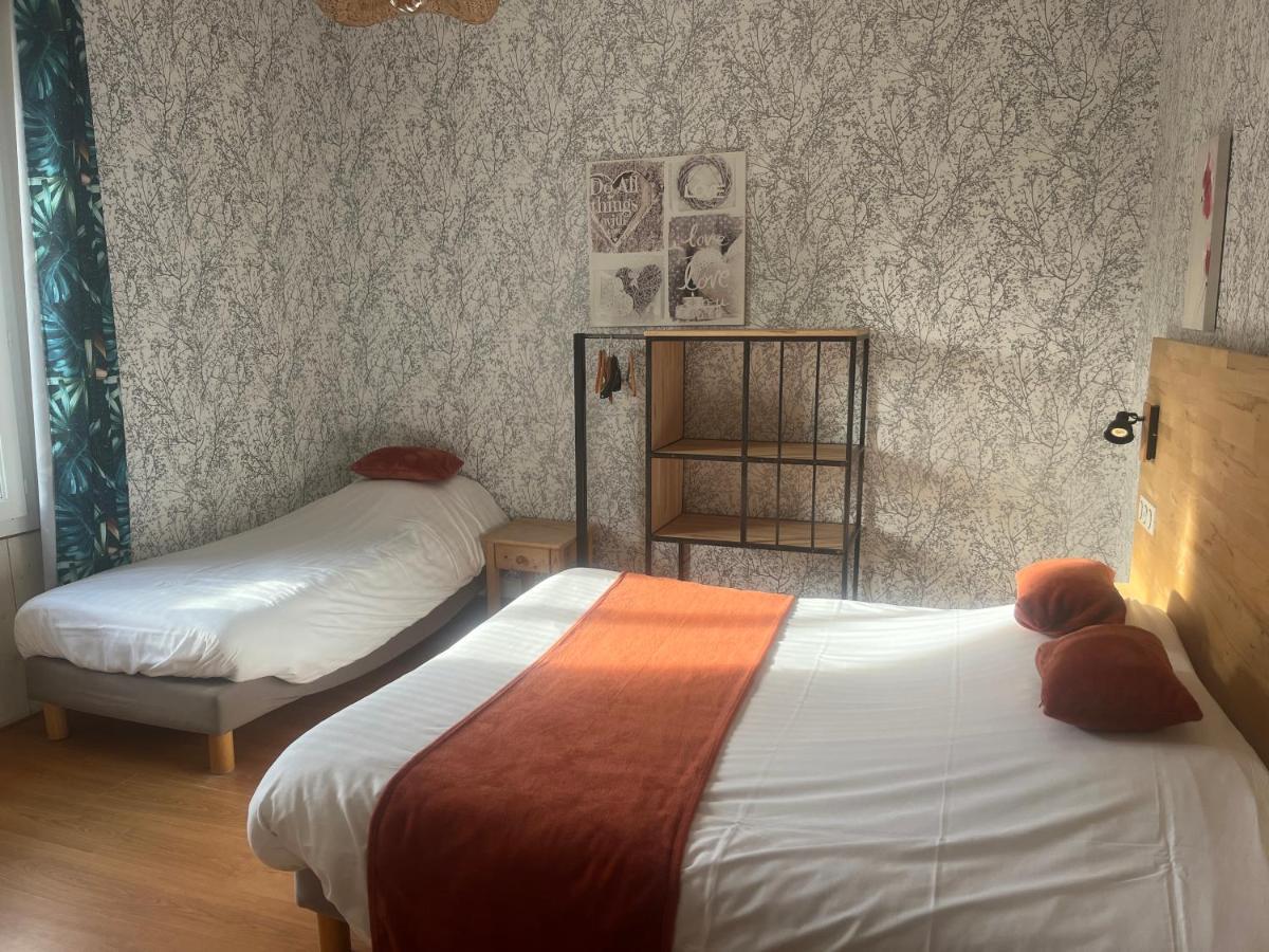 Le Petit Montmartre Hotel Динард Екстериор снимка